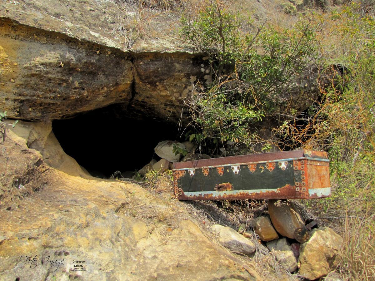 Isalo Rock Lodge Ranohira ภายนอก รูปภาพ